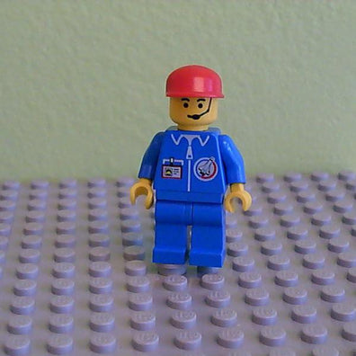 LEGO Minifigure-Launch Command - Crew, Red Cap-Town / Launch Command-SPLC004-Creative Brick Builders